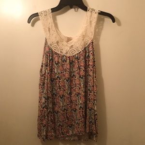 Red Camel est. 1931 large tank swing top